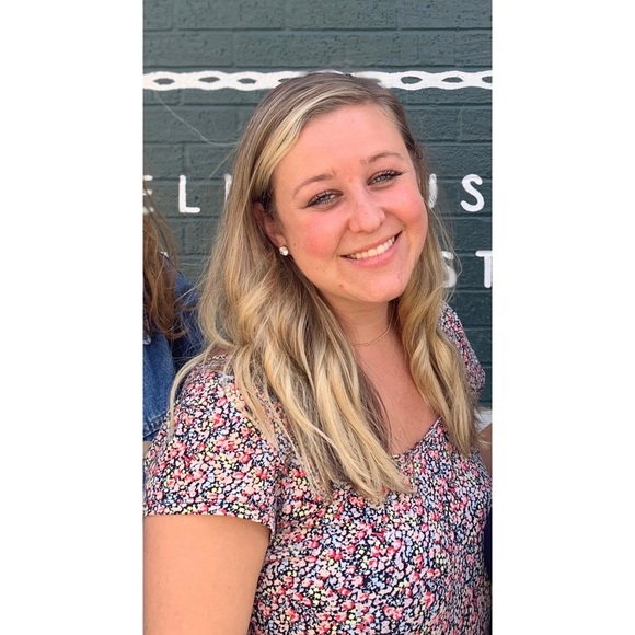 Meet your Posher, Allison - Picture 2 of 2